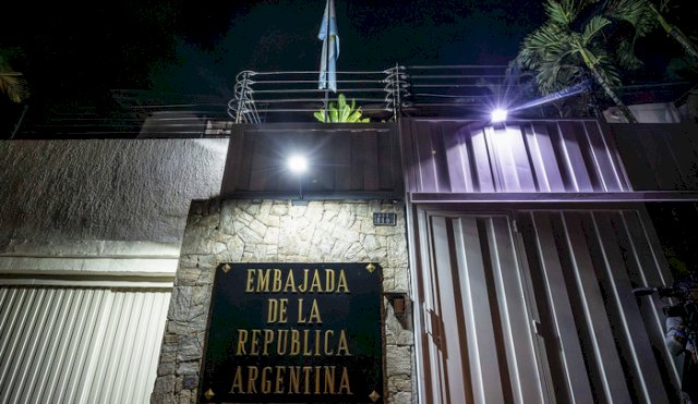 embajada